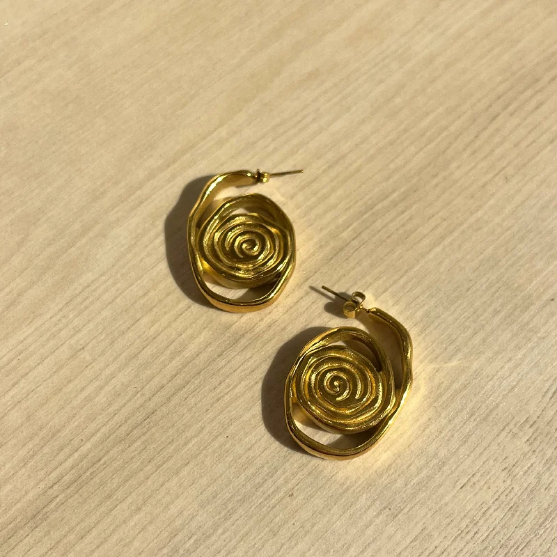 ladies earrings for casual wear -Izzy Swirl Earring